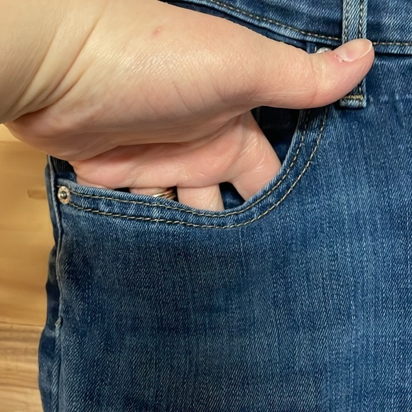 Levi Strauss & CO 721 high waist size 31 super skinny medium wash stretchy jeans - Picture 3 of 12